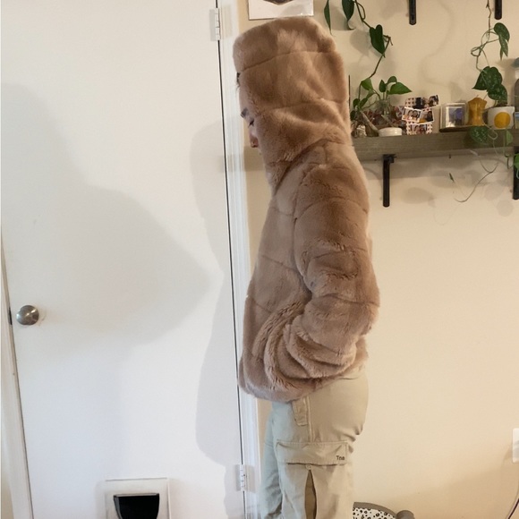 Faux Fur Zip Up Jacket from Paris France - Picture 4 of 7